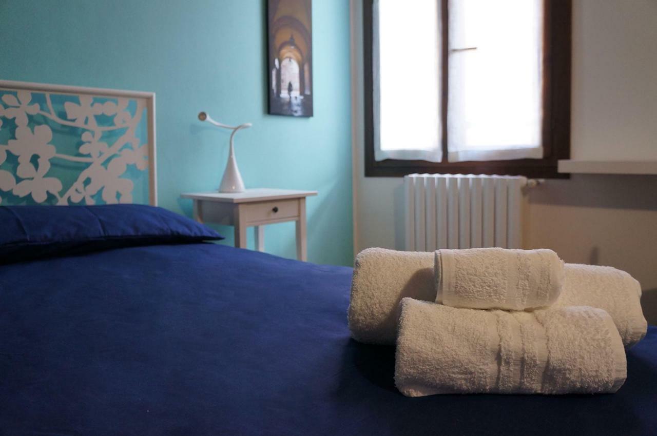 La Scarana Apartment แฟร์รารา ภายนอก รูปภาพ