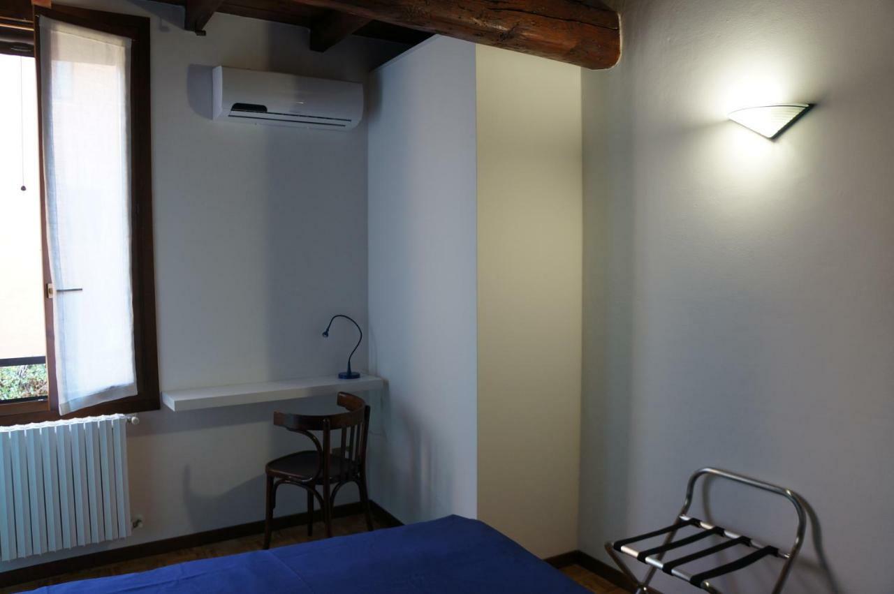 La Scarana Apartment แฟร์รารา ภายนอก รูปภาพ