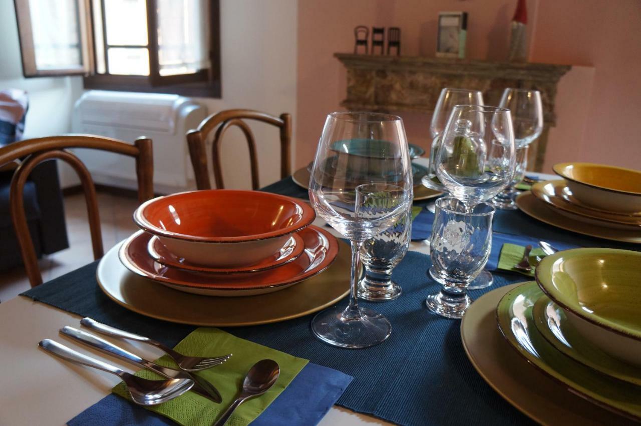 La Scarana Apartment แฟร์รารา ภายนอก รูปภาพ