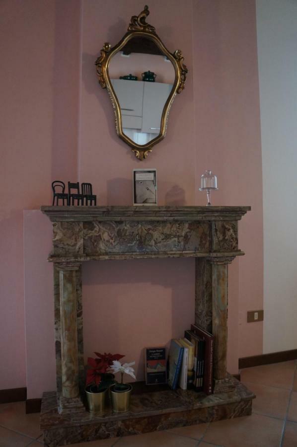 La Scarana Apartment แฟร์รารา ภายนอก รูปภาพ